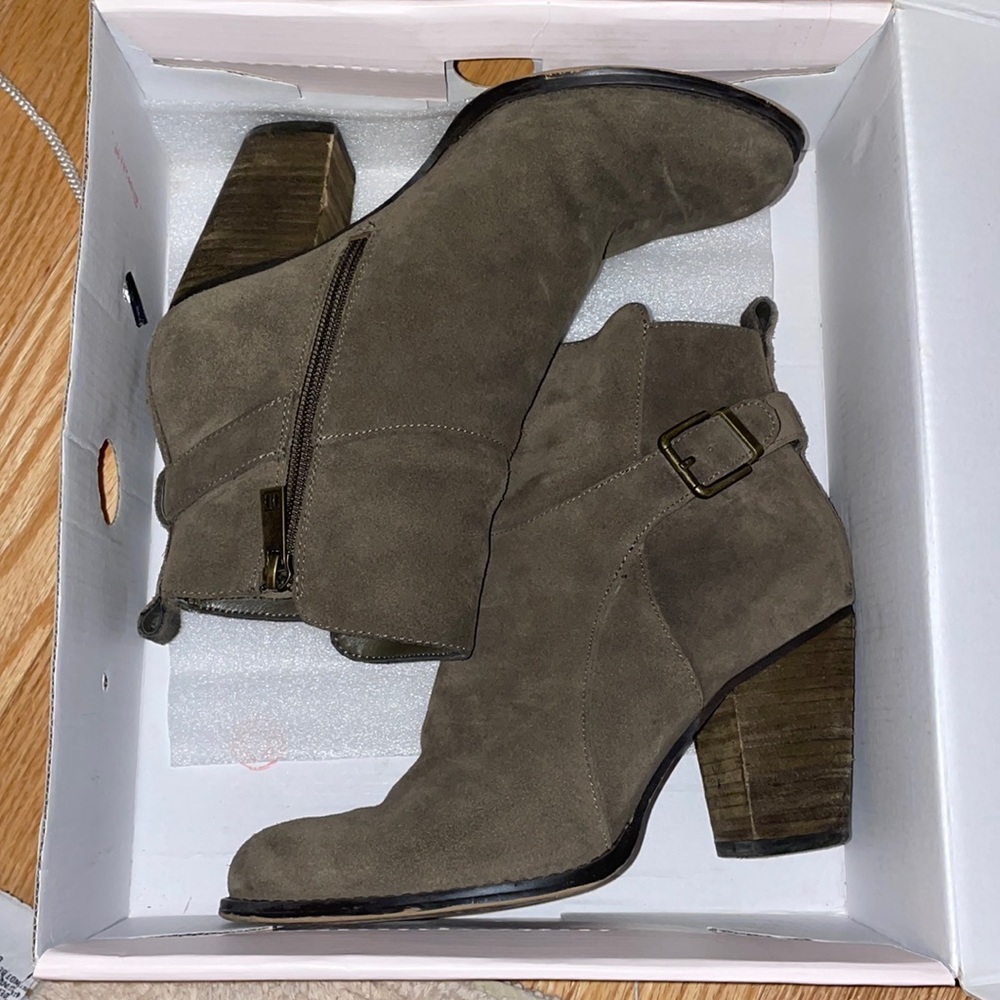 Ivanka Trump suede boots